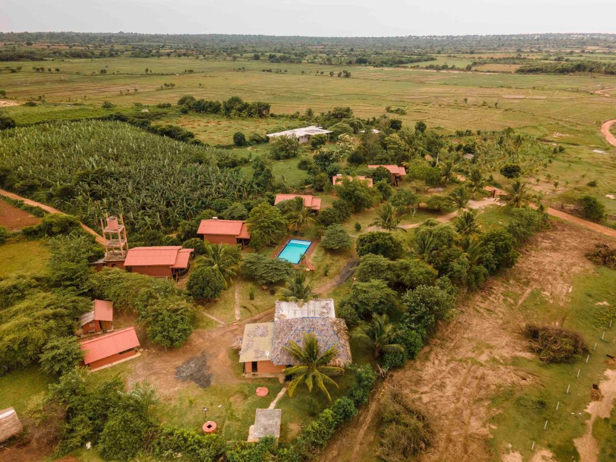 Yala Peace Cottages Tissamaharama Exterior photo