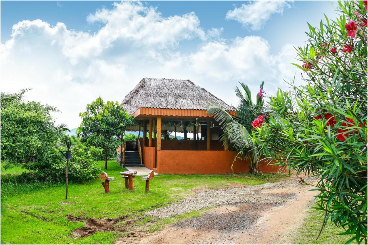 Yala Peace Cottages Tissamaharama Exterior photo